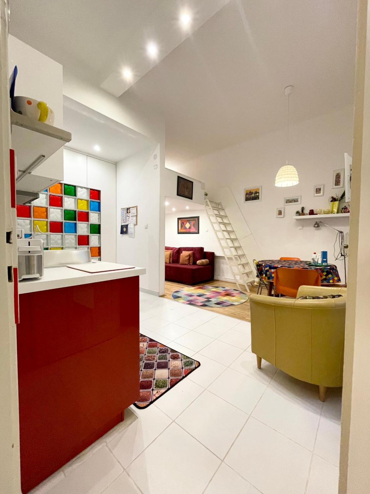Rainbow Pearl Apartment At St Stephen' S Basilica Budapest Exterior foto
