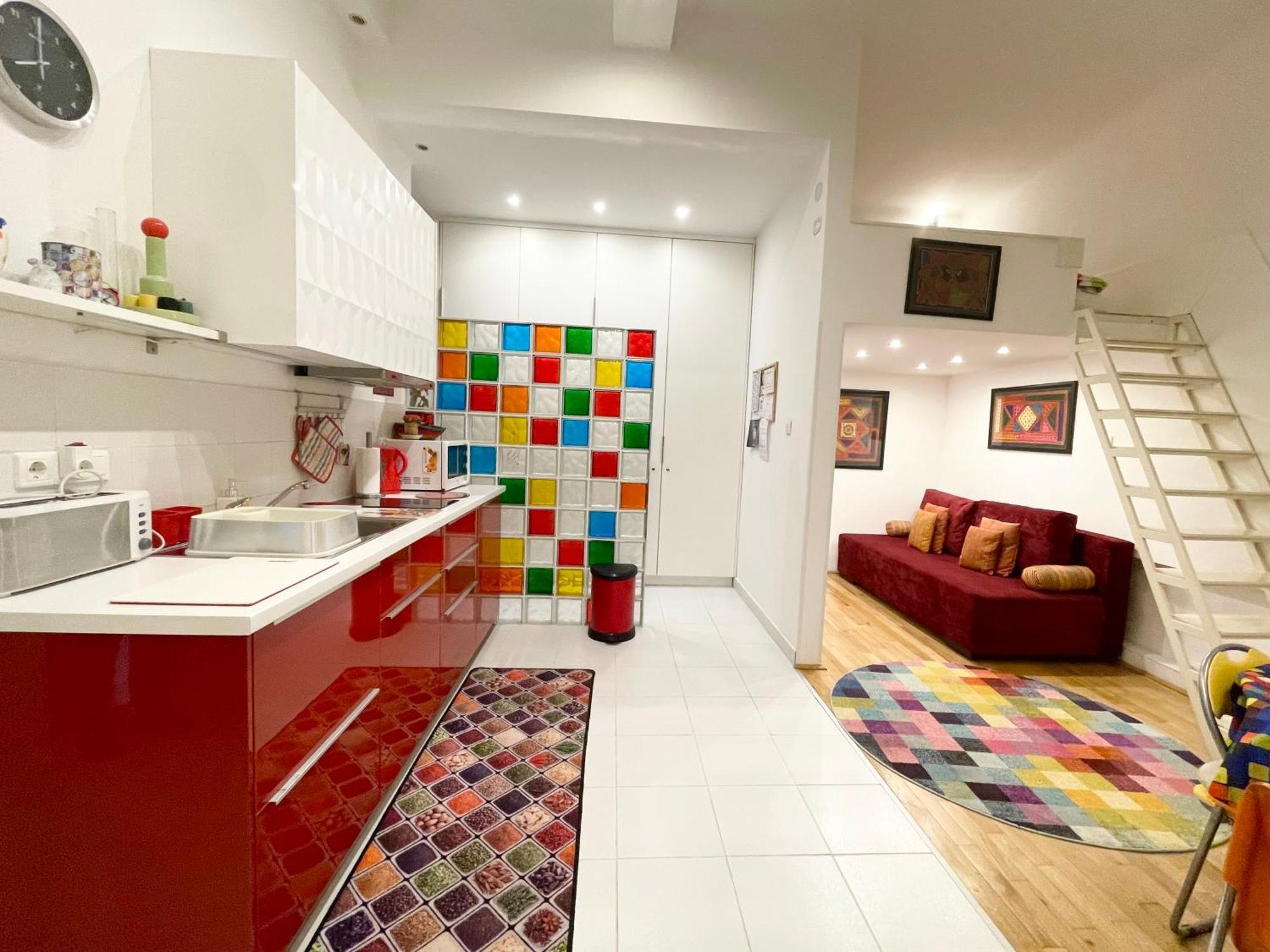 Rainbow Pearl Apartment At St Stephen' S Basilica Budapest Exterior foto