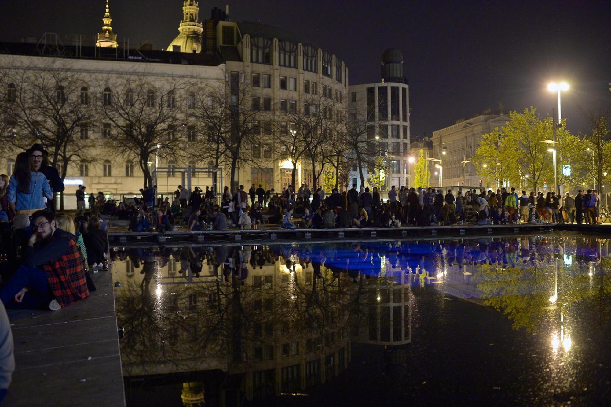 Rainbow Pearl Apartment At St Stephen' S Basilica Budapest Exterior foto